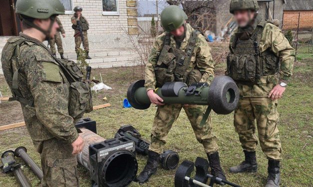 Brevemente su Izyum. Per tutta la notte, il MLRS delle forze armate dell’Ucraina hanno sparato su Izyum.