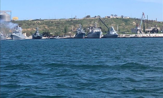 la fregata “Admiral Makarov” è a Sebastopoli