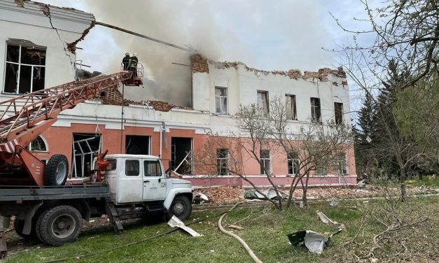 immagini delle rovini di una base della difesa territoriale ucraina a Novgorod-Seversky, regione di Chernihiv